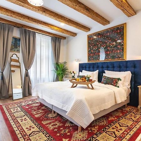 Nikolas Haus Braşov Extérieur photo