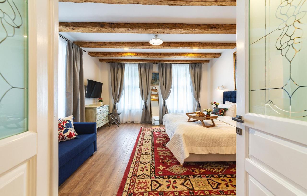 Nikolas Haus Braşov Extérieur photo