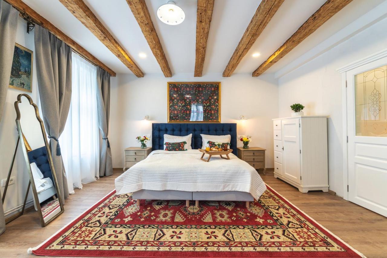 Nikolas Haus Braşov Extérieur photo