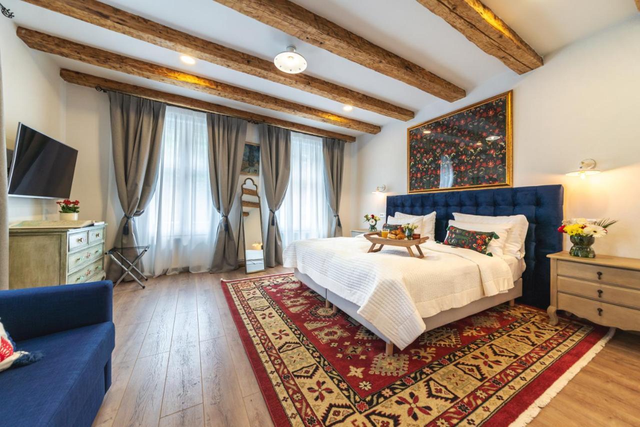 Nikolas Haus Braşov Extérieur photo